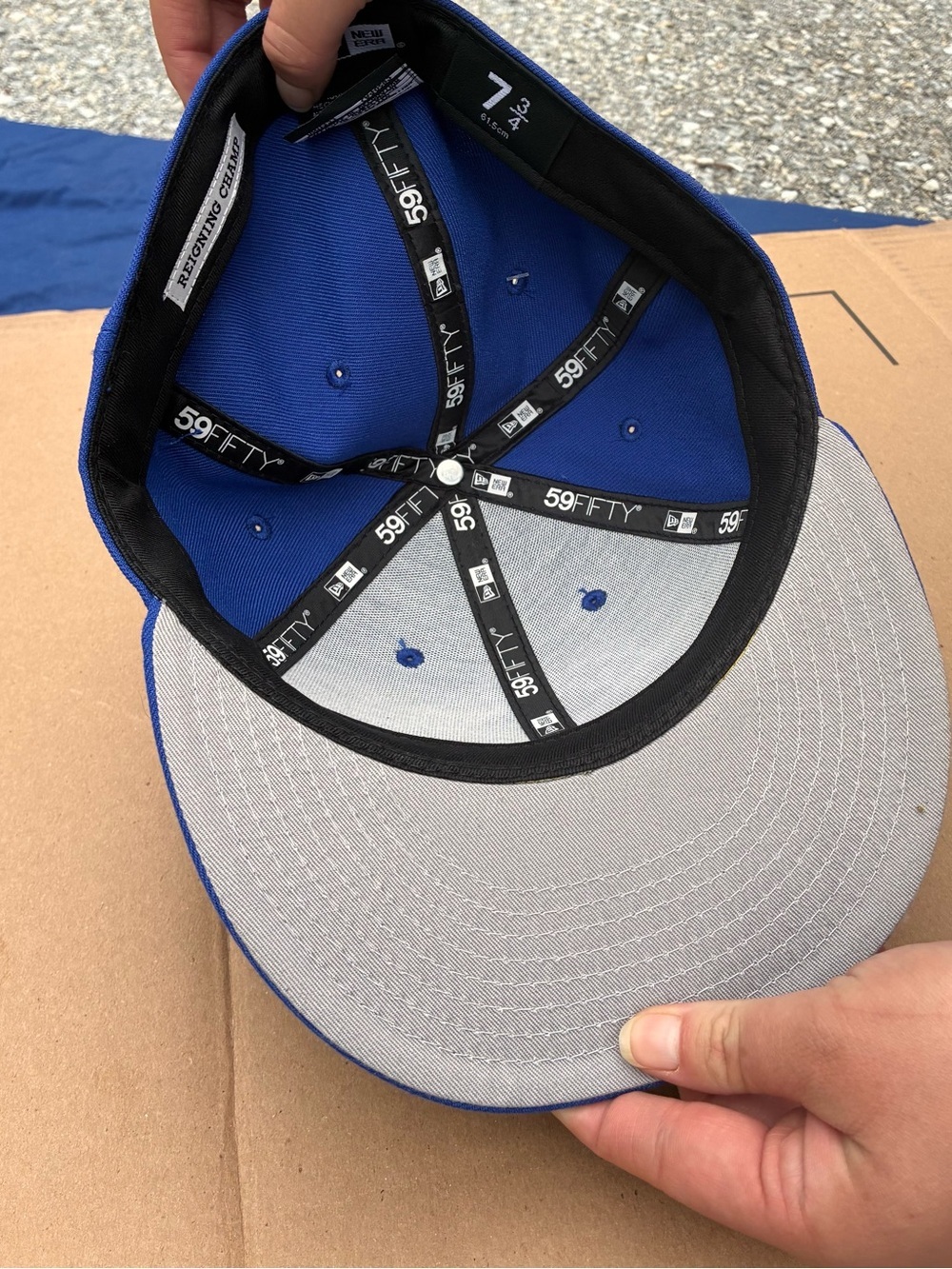 New Era Royal Blue Reigning Champ 59FIFTY Fitted Hat - Picture 3 of 3
